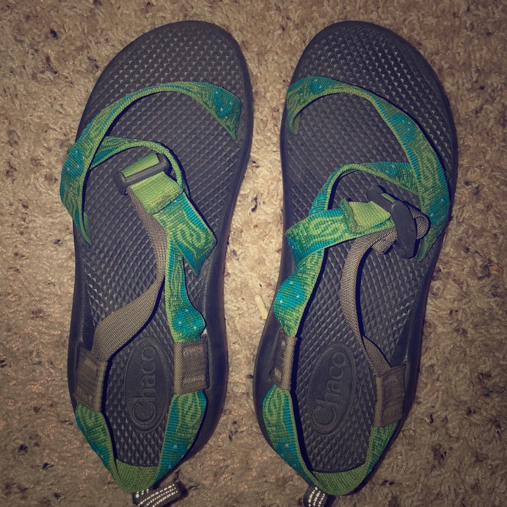 KID size 5, fit like a woman 7.5